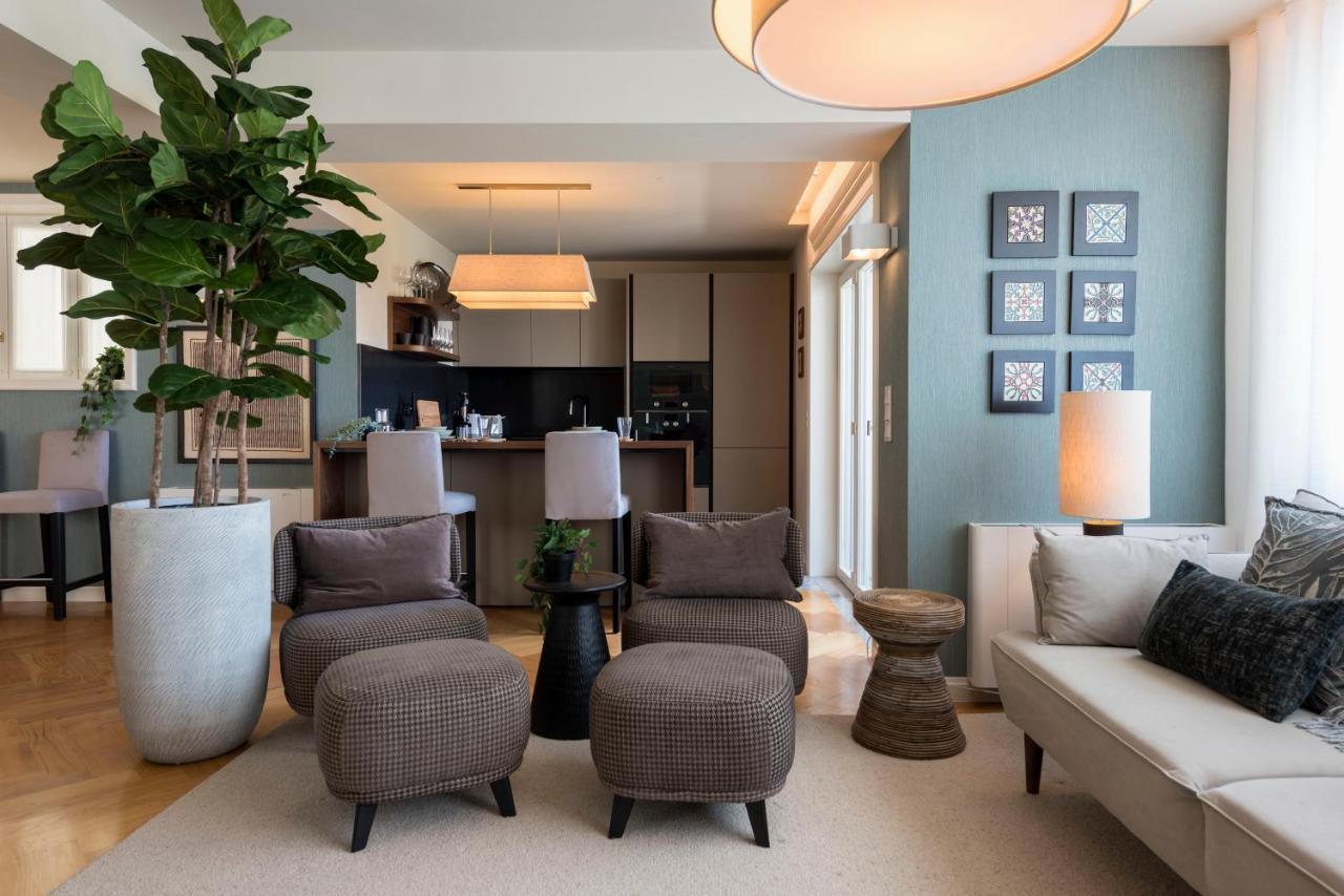 Emporium Deluxe 3Br Apartment W/ Private Parking By Lovelystay Porto Bagian luar foto